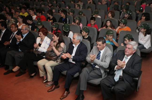 Representantes das empresas patrocinadoras (Europac Kraft Viana, EDP Distribui&ccedil;&atilde;o de Energia e Caixa de Cr&eacute;dito Agr&iacute;cola)