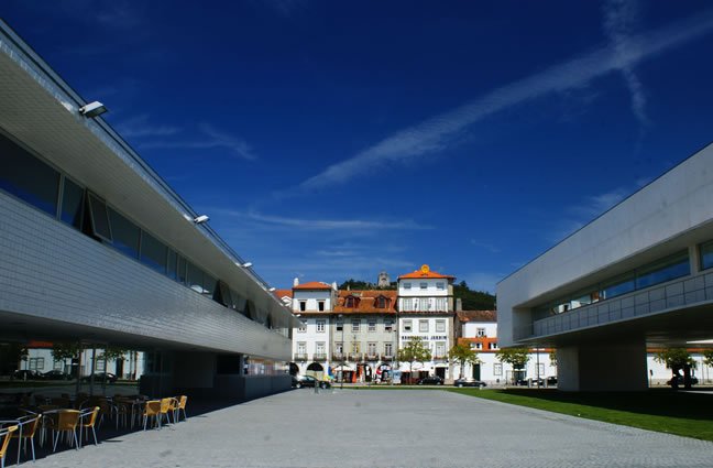 ID39 Viana... Cidade Saus&aacute;vel. Pra&ccedil;a da Liberdade, Viana do Castelo