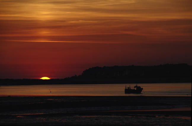 ID6 - Jan/Fev - Do rio para o mar, at&eacute; o sol se deitar! Foz do rio Minho.